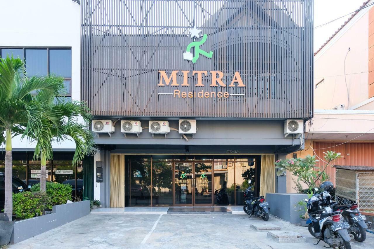 Reddoorz Near Ahmad Yani Airport 3 Hotel Семаранг Екстериор снимка