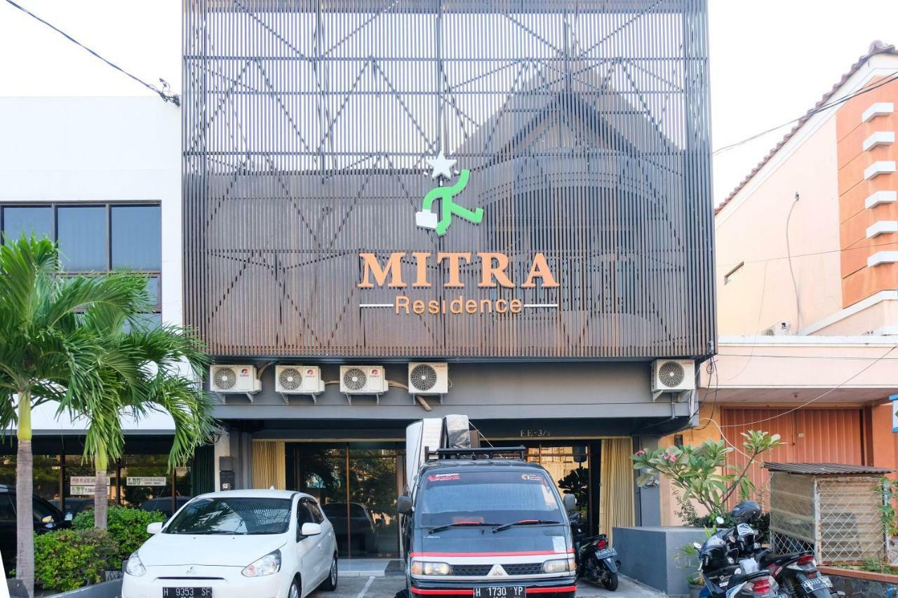 Reddoorz Near Ahmad Yani Airport 3 Hotel Семаранг Екстериор снимка