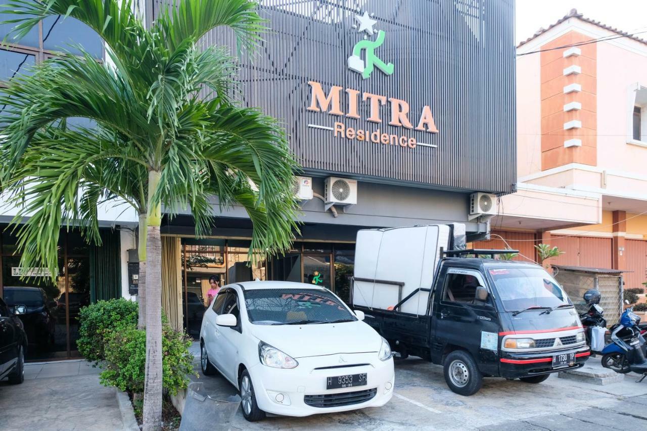 Reddoorz Near Ahmad Yani Airport 3 Hotel Семаранг Екстериор снимка